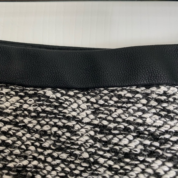 Express Skirt - Picture 3 of 6